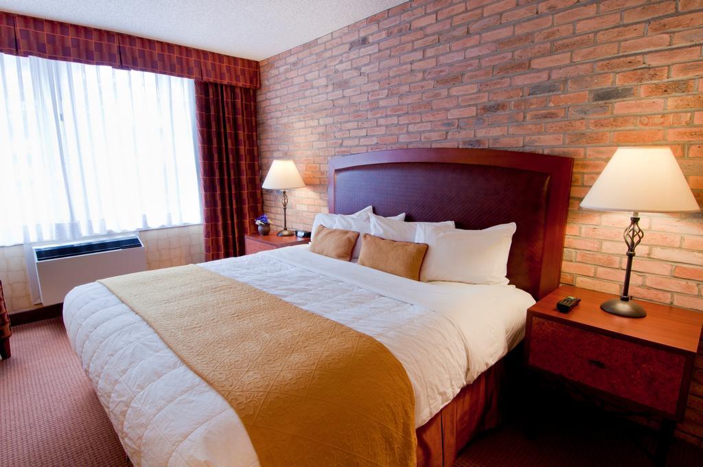 Quality Hotel Downtown-Inn At False Creek Vancouver Room photo